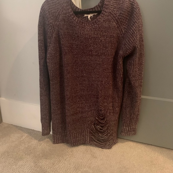 BCBG Generation distressed sweater - Picture 1 of 5